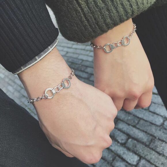 Jkjf 20 Pairs Metal Handcuff Charms Mini Simulation Handcuffs Policeman Police - Picture 7 of 8